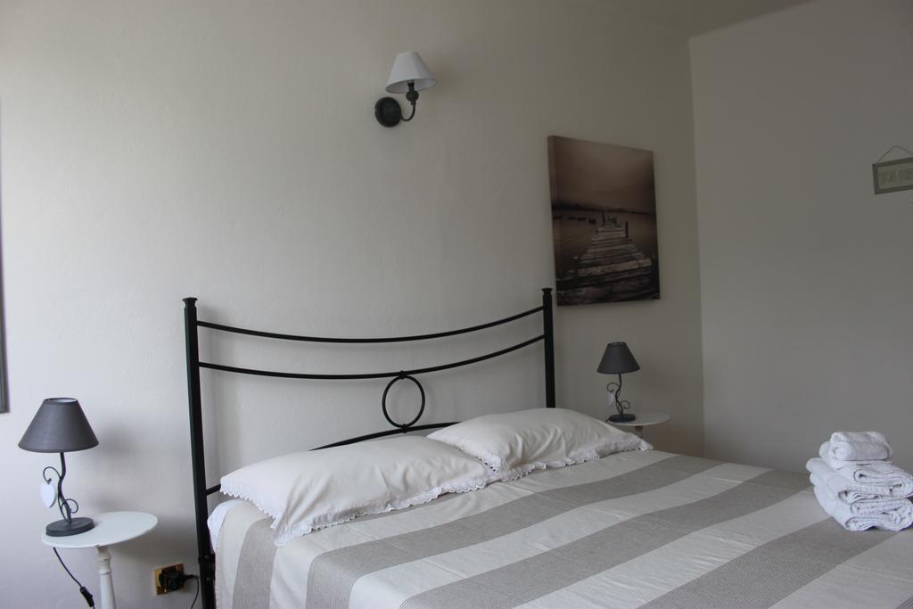 Bed And Breakfast Anna Isera Ngoại thất bức ảnh